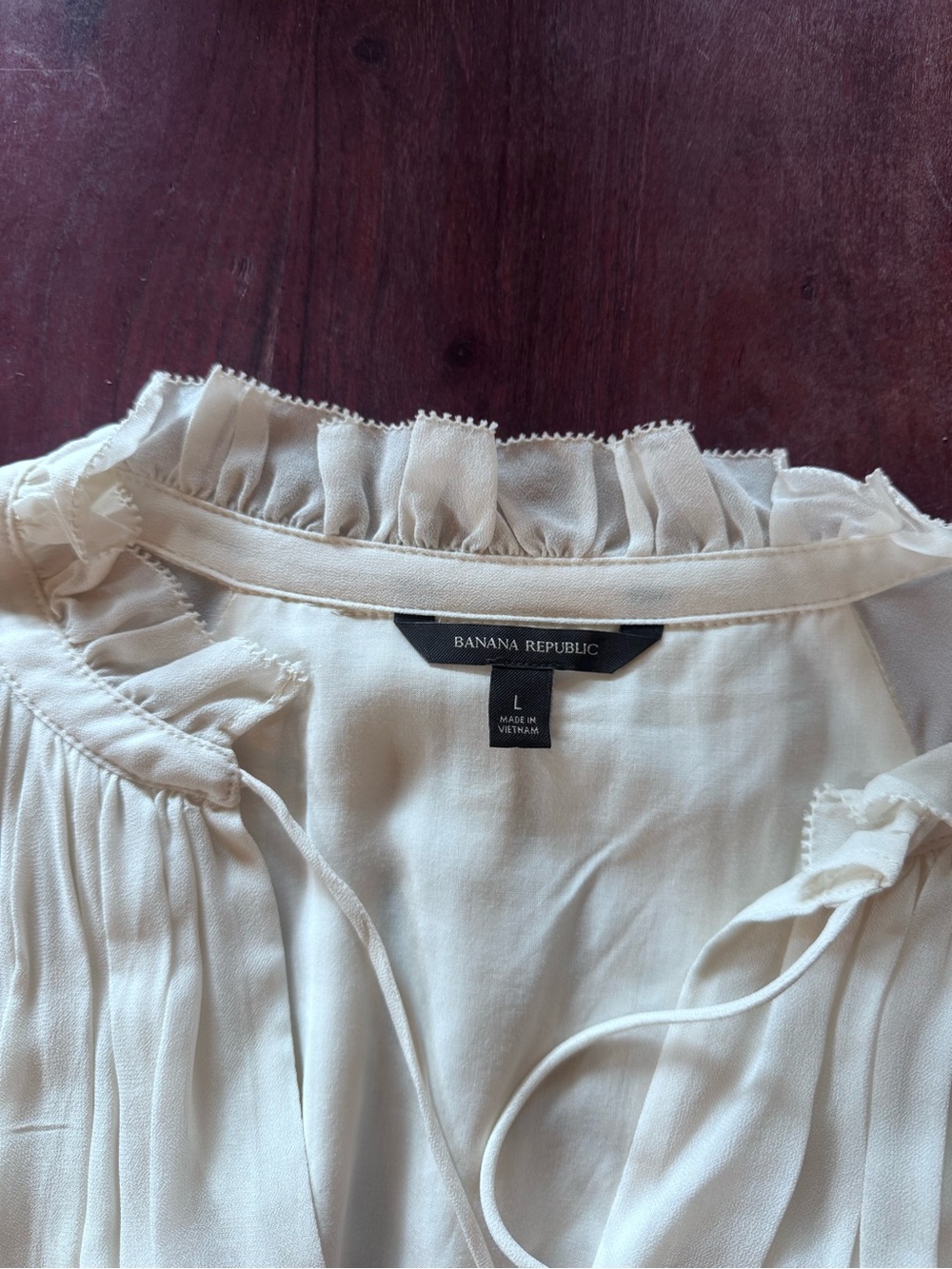 Banana Republic Cream Pleated Tie-Neck Blouse - Picture 3 of 3